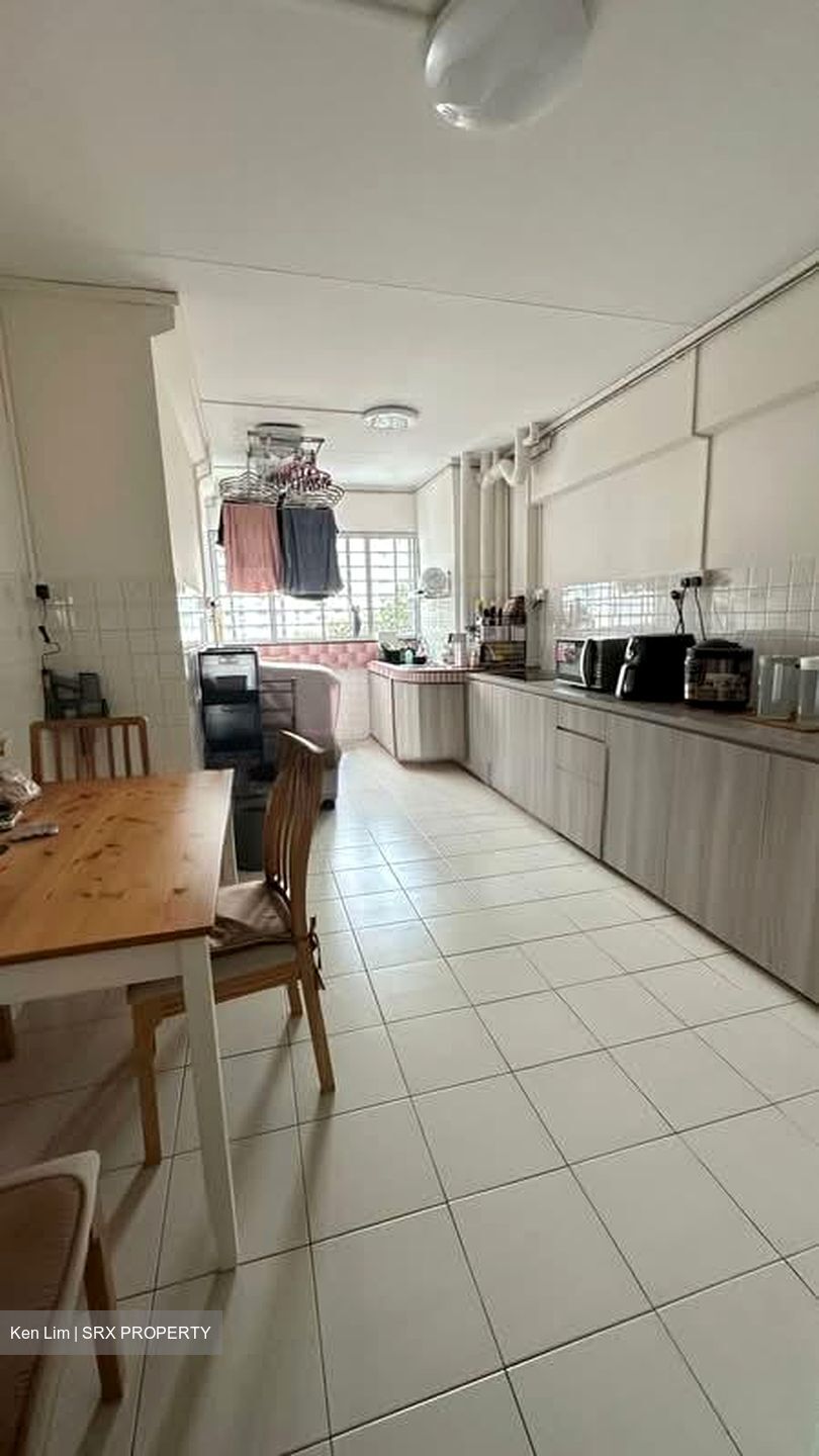 Blk 304 Yishun Rivergreen (Yishun), HDB 3 Rooms #541717671